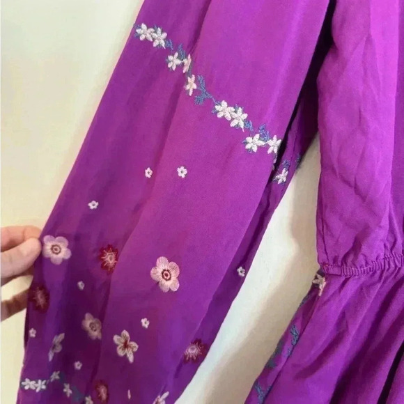 Savanna Jane Embroidered Blouse in Size M Long Sleeves Boho - Picture 3 of 11